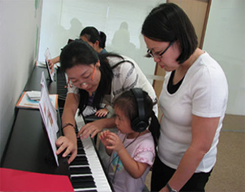 GROUP KEYBOARD LESSONS